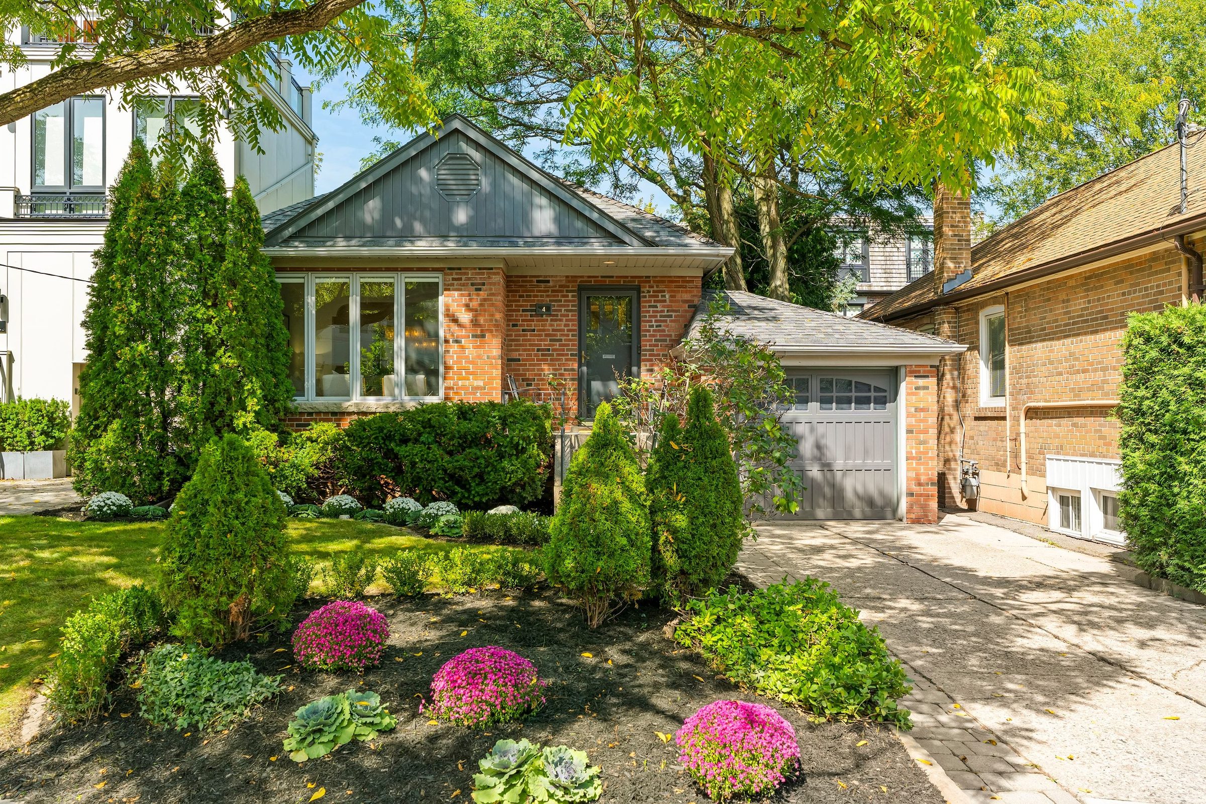 4 Lyndhurst Court